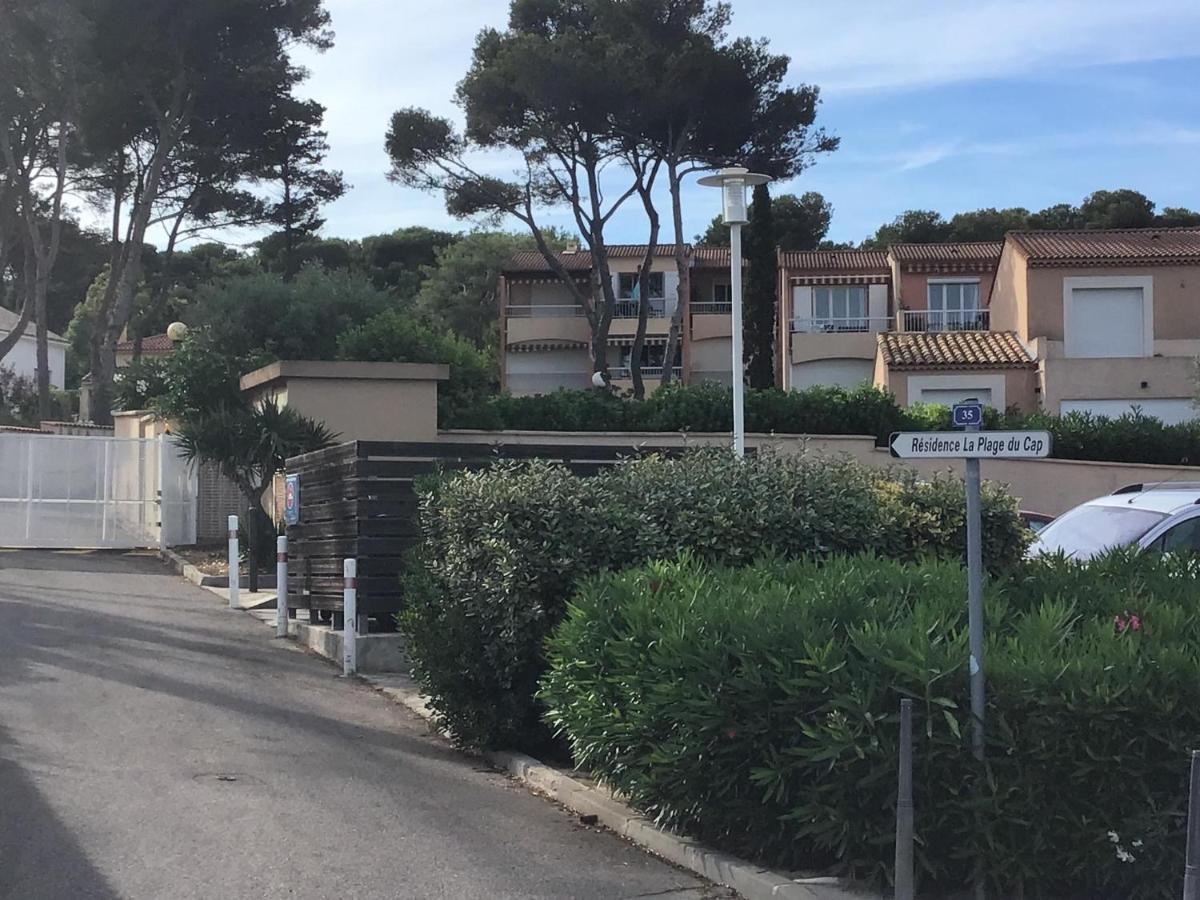 Du Cap Rousset